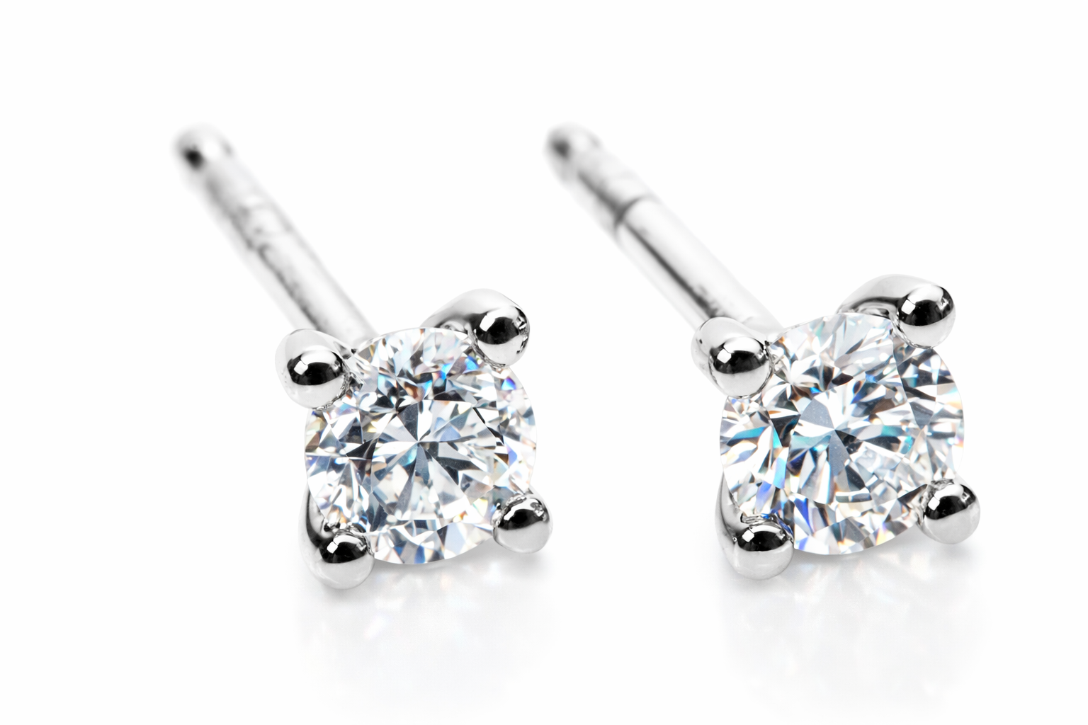 diamond stud contemporary earrings in white gold