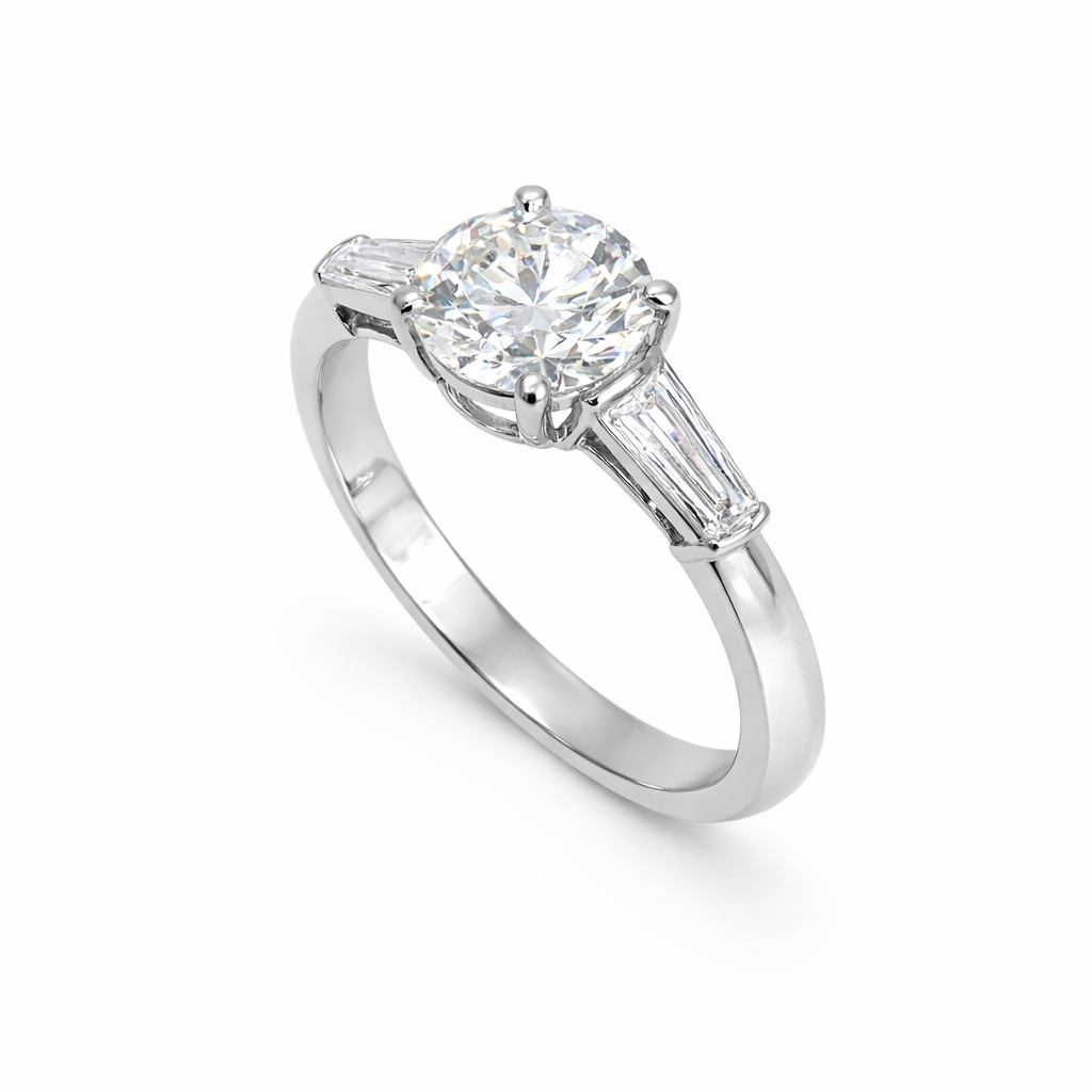 engagement ring with side baguettes view2