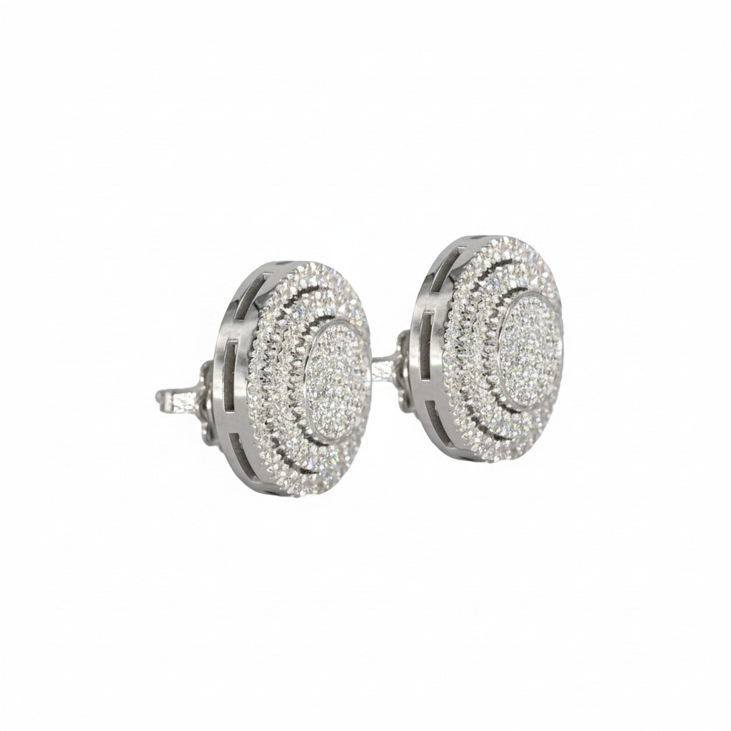 round double halo diamond earrigs in with gold 